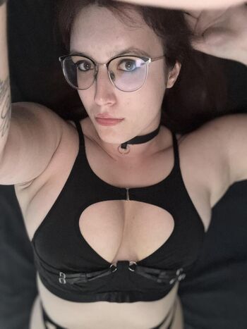 Larissa trishelle image