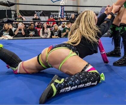 Larkan danielle image