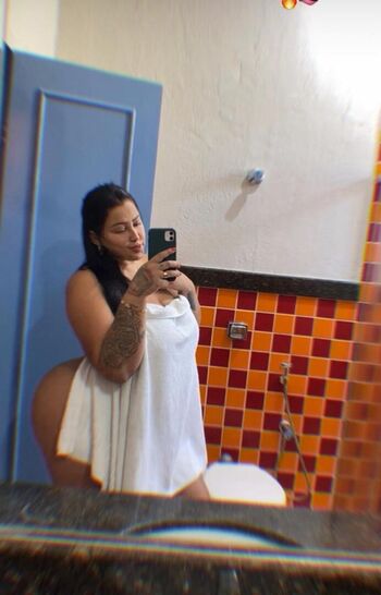Laryssa castro image