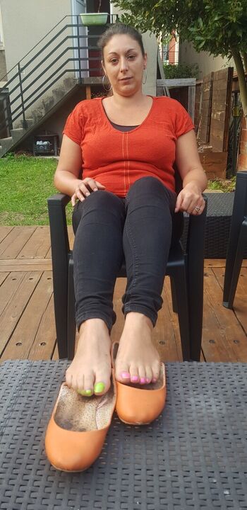 Latinafeet386 image