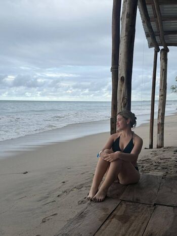 Laura camila vargas image