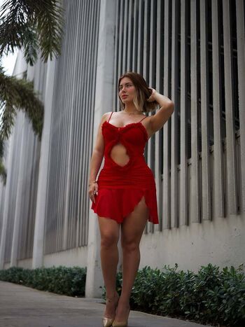 Laura isabela leon 1 image