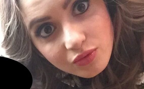 Laura marano image