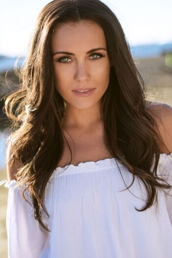 Laura mitchell image