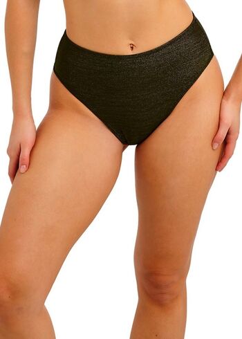 Laura oganessian image