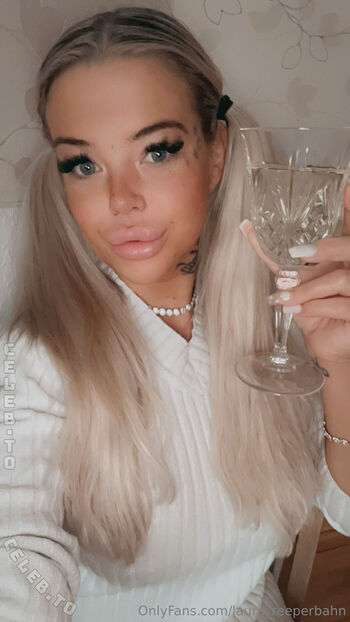 Laura reeperbahn image