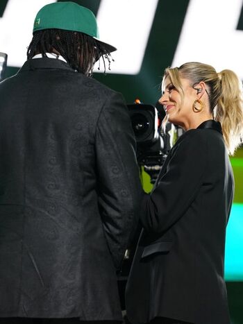 Laura rutledge image