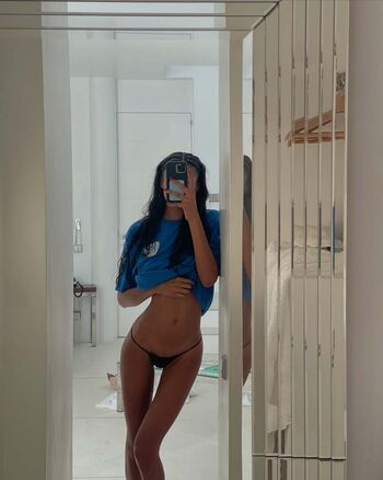 Laura victoria image