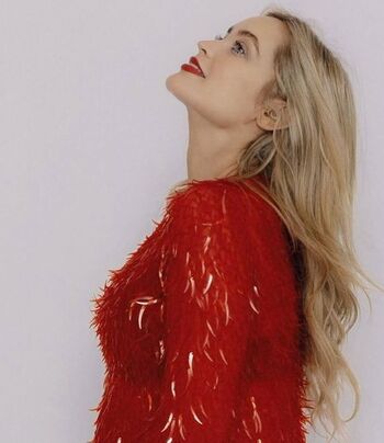 Laura whitmore image