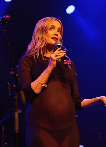 Laura whitmore image