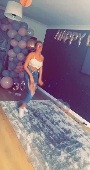 Laurajmclean page 2 image