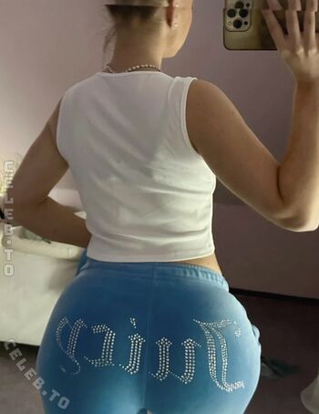 Lauralianajane image