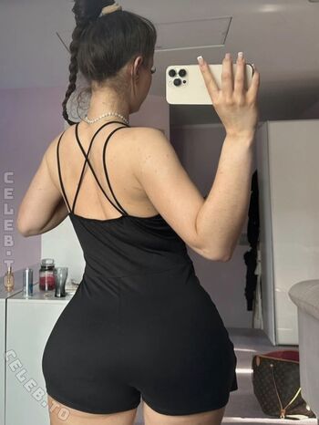 Lauralianajane image