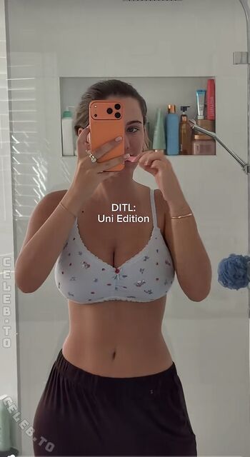 Lauramjj image