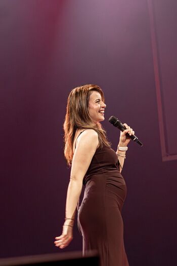 Laure valee image