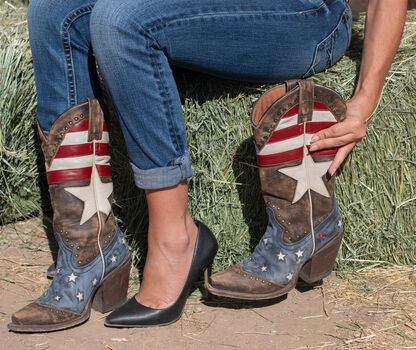 Lauren boebert page 2 image