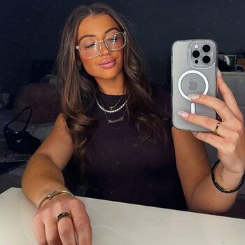 Lauren calandriello page 3 image