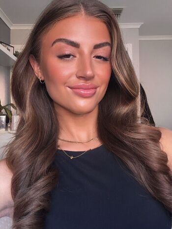 Lauren calandriello image