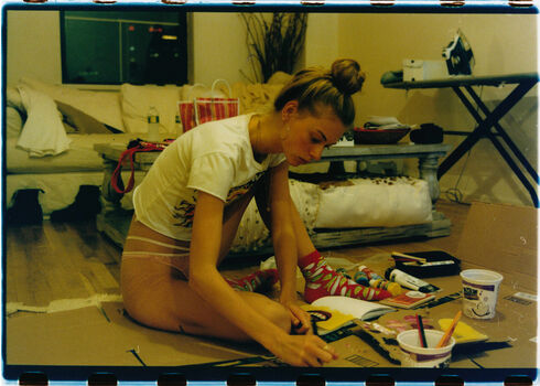 Lauren de graaf image