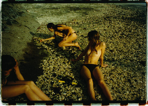 Lauren de graaf image
