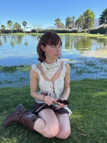 Lauren donzis page 2 image