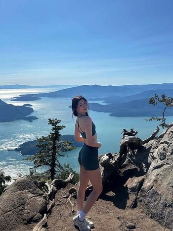 Lauren hung image