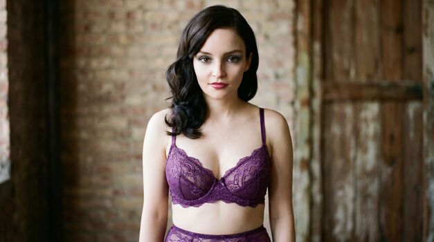 Lauren mayberry image