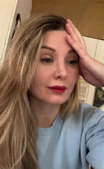 Lauren southern image