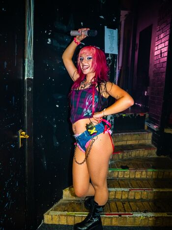 Lauren tate delilah bon image