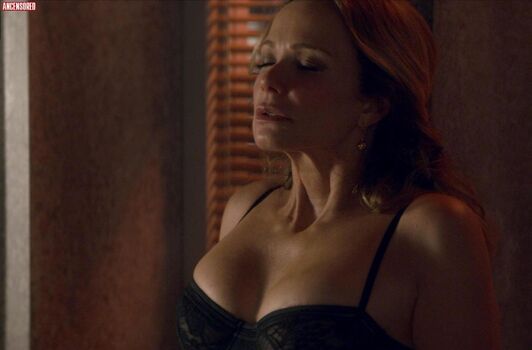 Laurenholly image