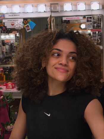 Laurie hernandez image