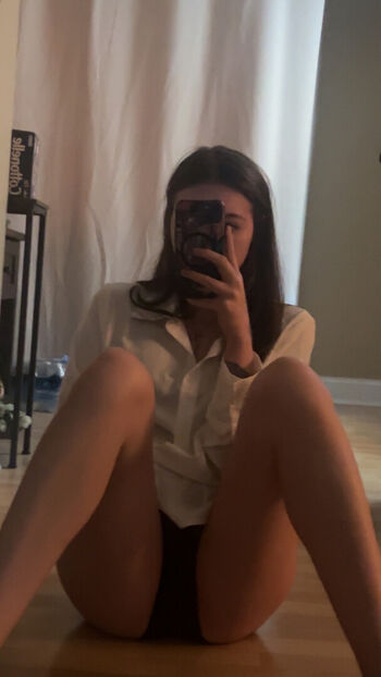 Laylubug image