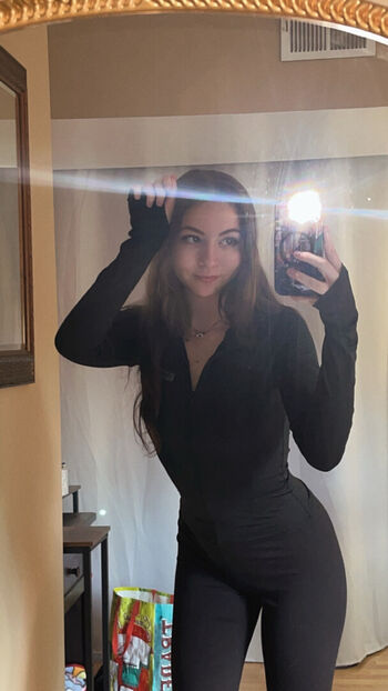 Laylubug image