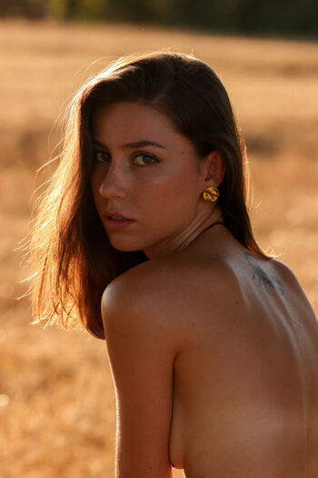 Lea kratter image
