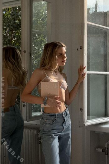 Lea peach 1 image