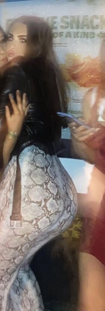 Leah treanor page 2 image