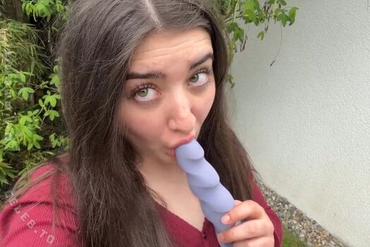 Leahsnusnu image