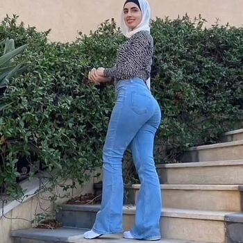 Lebanese Girls