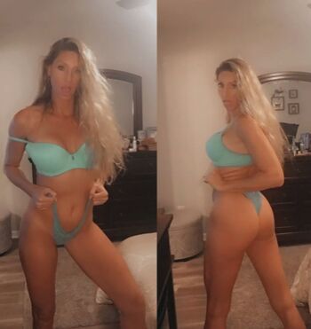 Legs4dayzzbarbie image