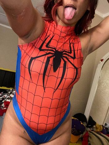 Lelefansofficial page 2 image