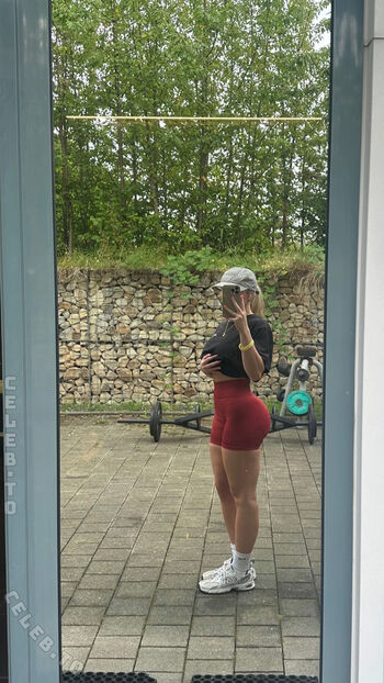 Lenamxnk image