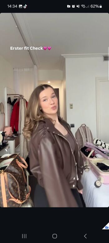 Lenasboringlife image