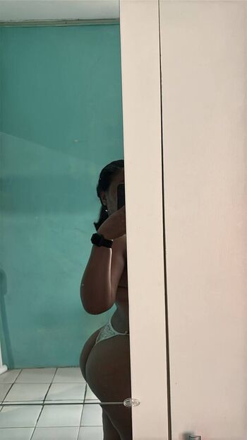 Leogurlll23 image