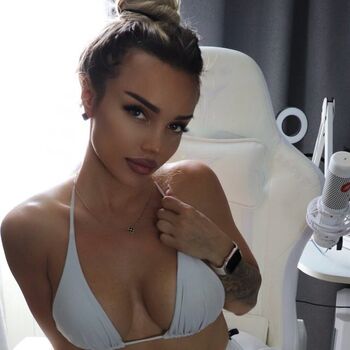 Lera koldomasova image