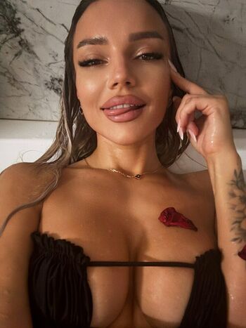 Lera koldomasova image