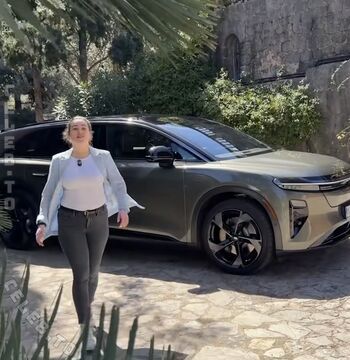 Leslie schraut image