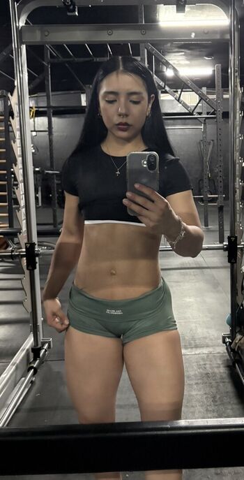 Lesliem4rtinez image