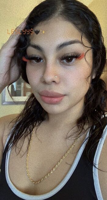 Lesly hernandez image