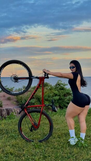 Leuliane fernandes image