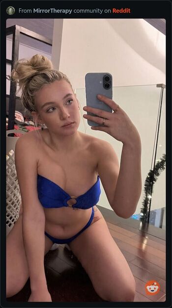 Lexa rose 1 image